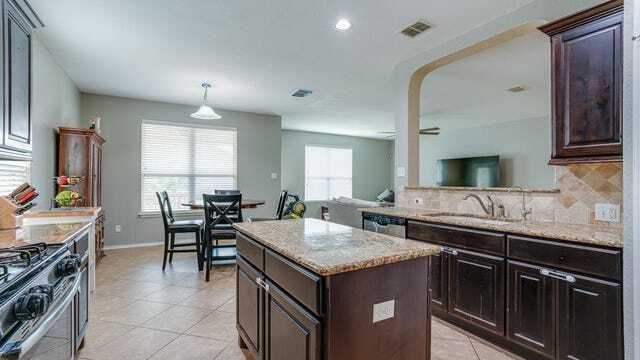 Building Photo - 12310 Red Maple Way