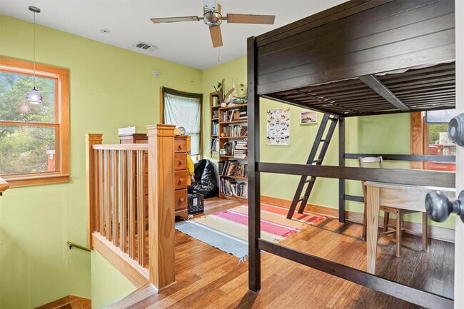 Building Photo - 508 E 38th 1/2 St