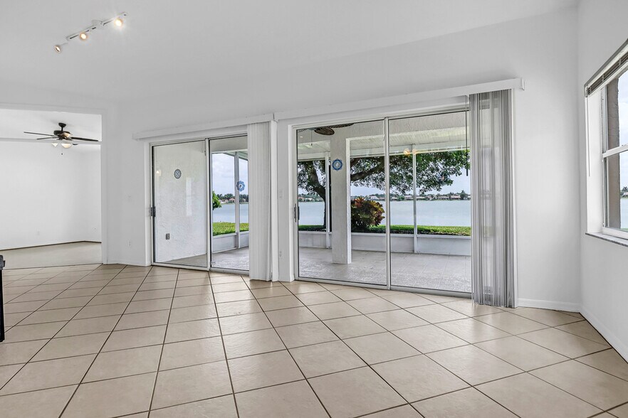 Building Photo - 7023 Mill Pond Cir