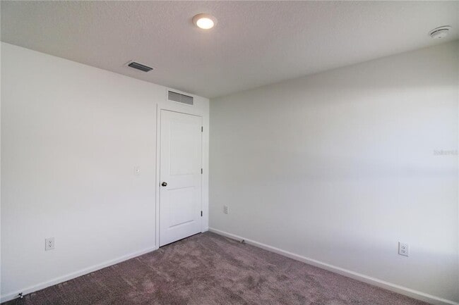 Building Photo - 10276 N Spaulding Dr