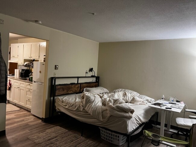 Building Photo - 17 Cross St