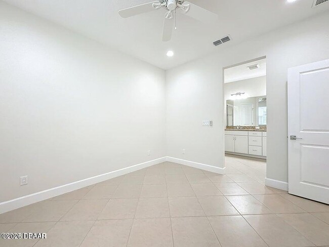 Building Photo - 480 Landshark Blvd