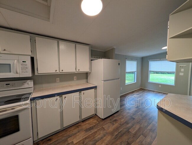 Building Photo - 3166 Redbud Ln