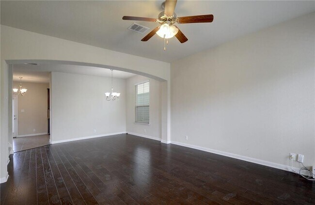 Building Photo - 8528 White Ibis Dr