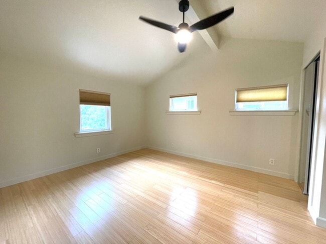 Building Photo - 4718 Depew Ave