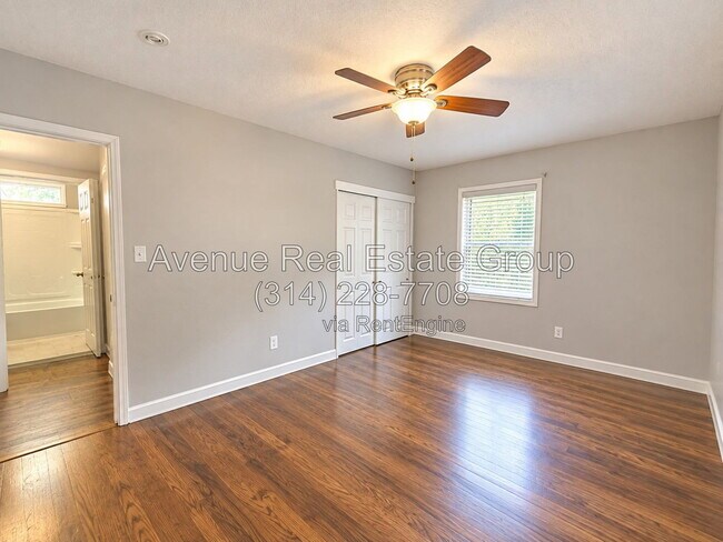 Building Photo - 516 Alcove Ave