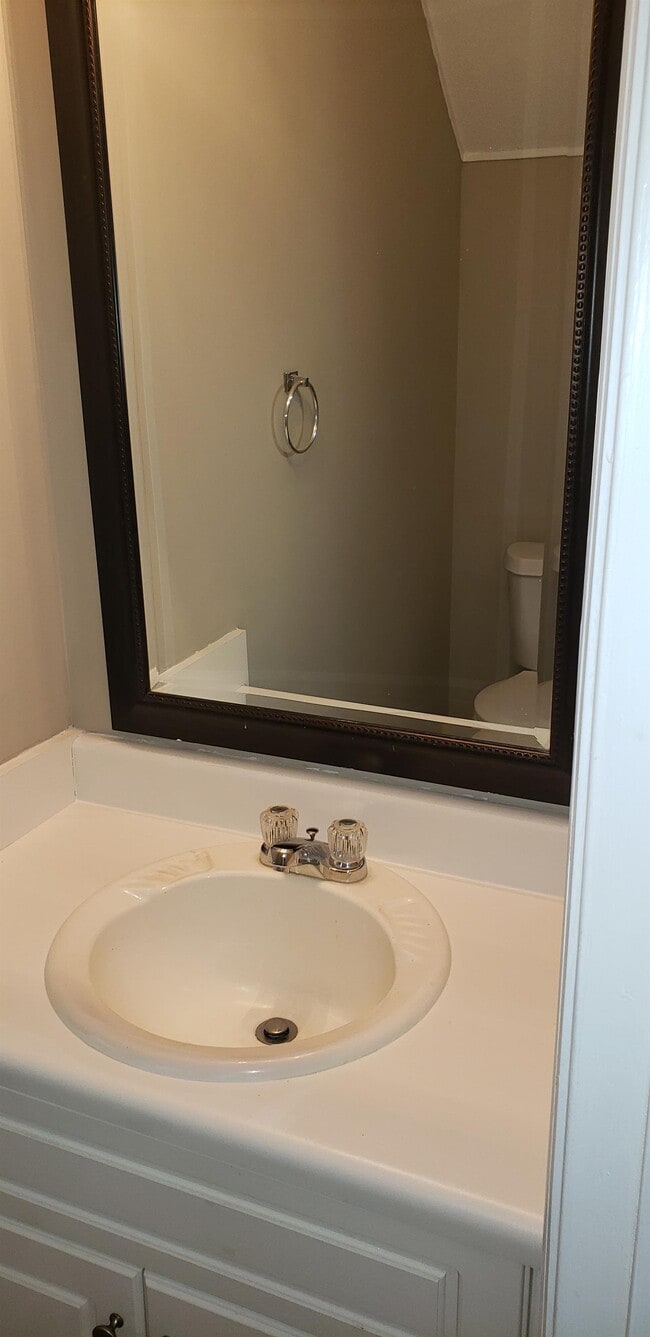 Building Photo - 4728 Brookwood Dr