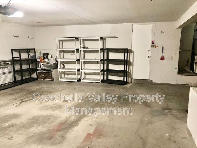 Building Photo - 45406 Driftwood Dr