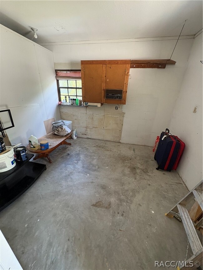 Building Photo - 6140 E Tenison St