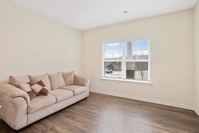 Building Photo - 4140 Bentwood Cove Dr