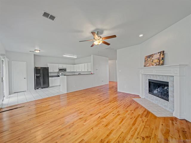 Building Photo - 905 Hems Ln