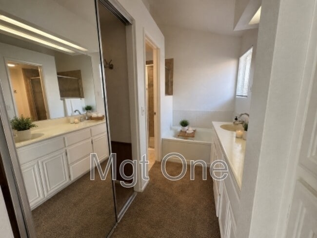 Building Photo - 26205 Perrier Dr