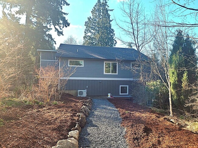 Building Photo - 3404 Taylor Ave