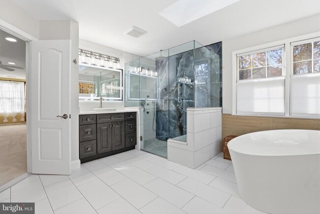 Building Photo - 18136 Hayloft Dr