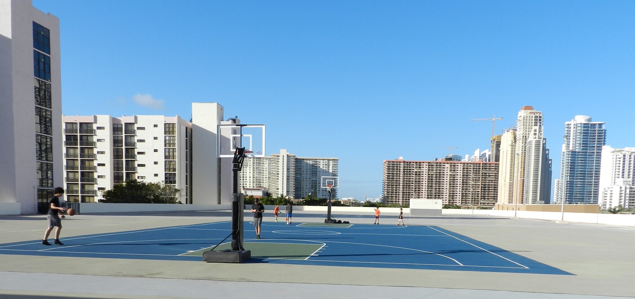 Basketball court - 17011 N Bay Rd