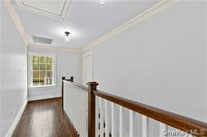 Building Photo - 118 Old Mill River Rd