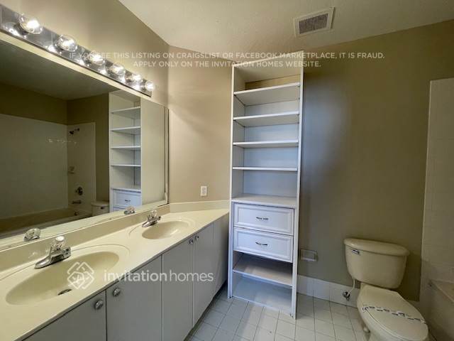 Building Photo - 12315 SW 125th Ct