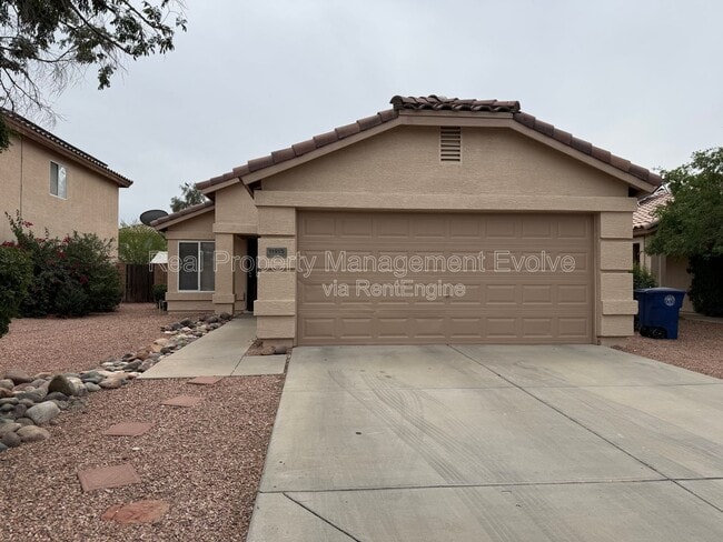 Building Photo - 11915 W Rosewood Dr