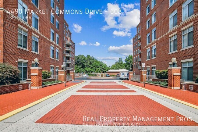 Building Photo - 4490 Market Commons Dr