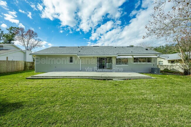 Building Photo - 605 Antilla Ave