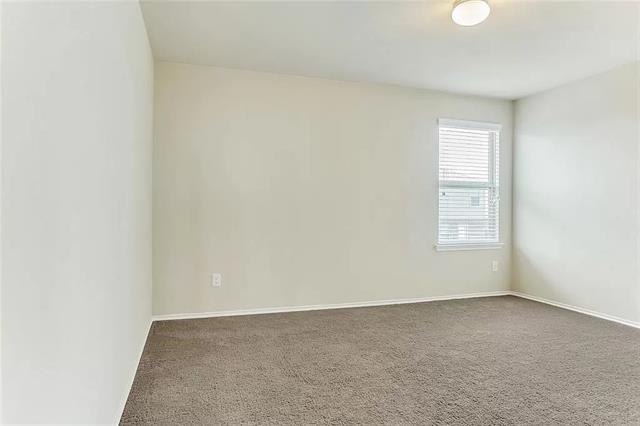 Building Photo - 1402 Bent Grass Dr