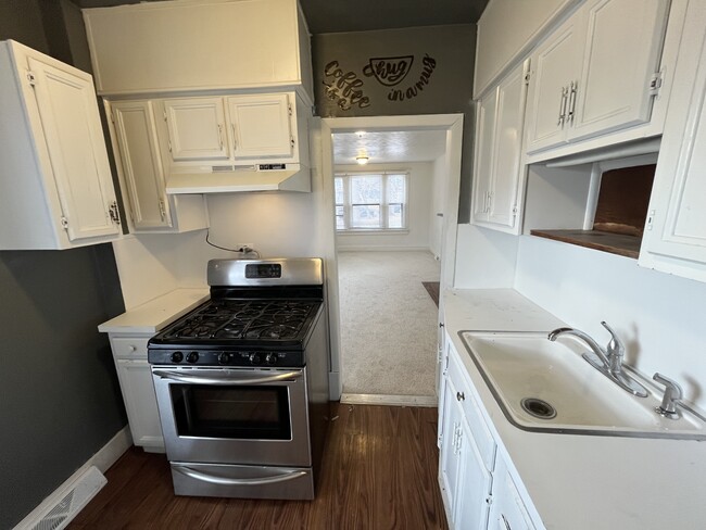 Building Photo - 2834 Java Ct