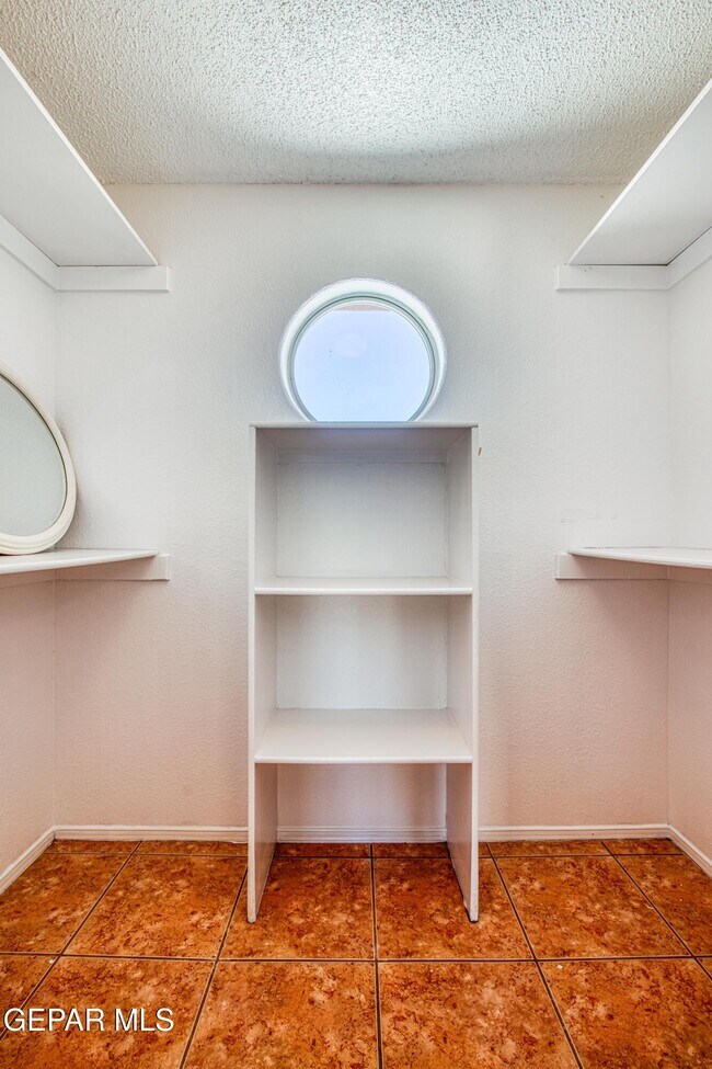 Building Photo - 1409 Black Ridge Dr