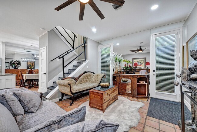 Building Photo - 2100 Commonwealth St