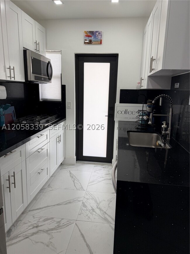 Building Photo - 4015 Indian Creek Dr