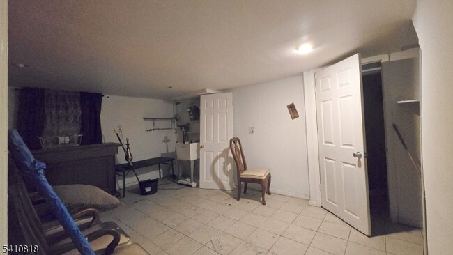 Building Photo - 62 Mercer Ave