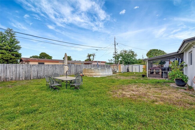 Building Photo - 1271 NW 31st Way