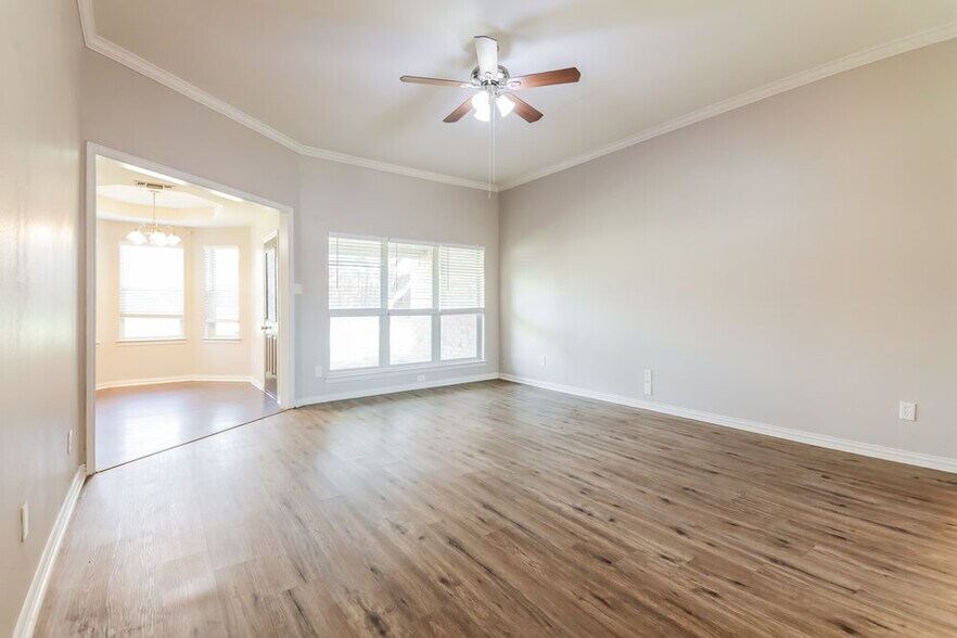 Building Photo - 211 Brookhaven Cir