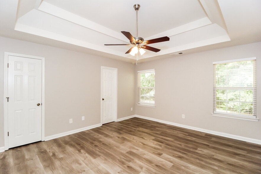 Building Photo - 11562 Registry Blvd