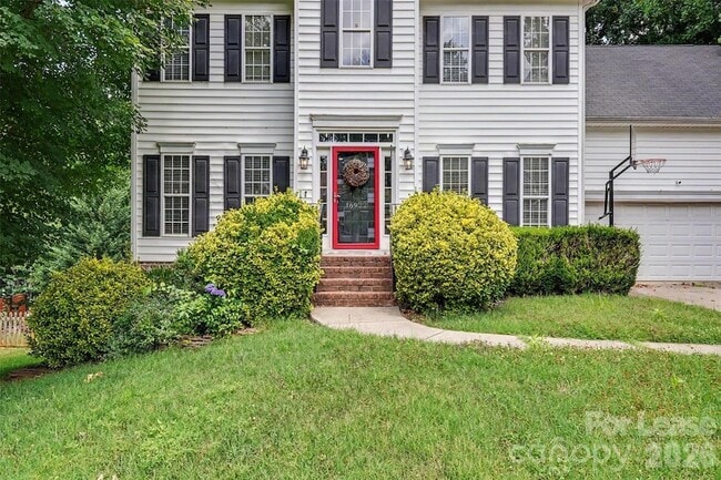 Building Photo - 16922 Laureate Rd