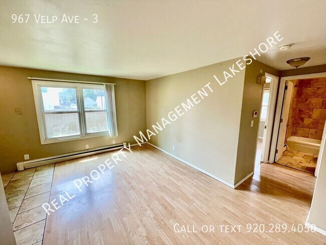 Building Photo - 967 Velp Ave