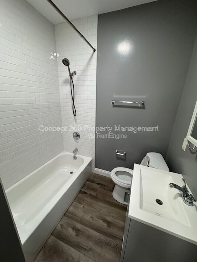 Building Photo - 714 Lime Ave