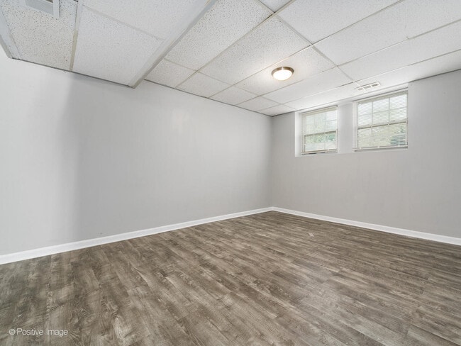 Building Photo - 22130 Kostner Ave