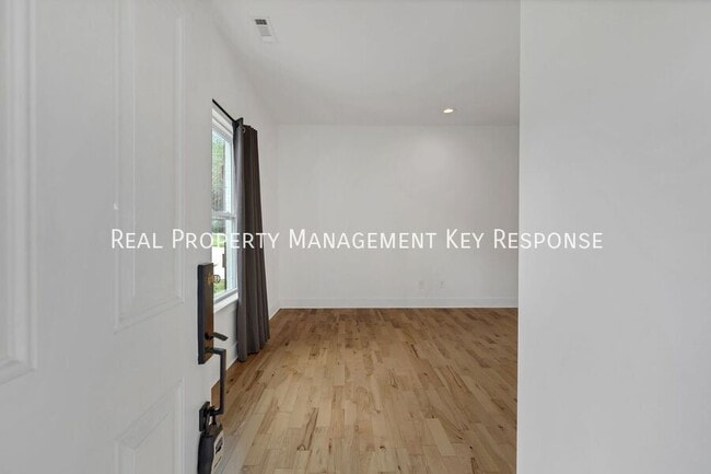 Building Photo - 1235 Vultee Blvd