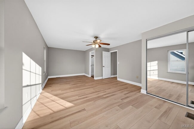 Building Photo - 264 Braeshire Dr