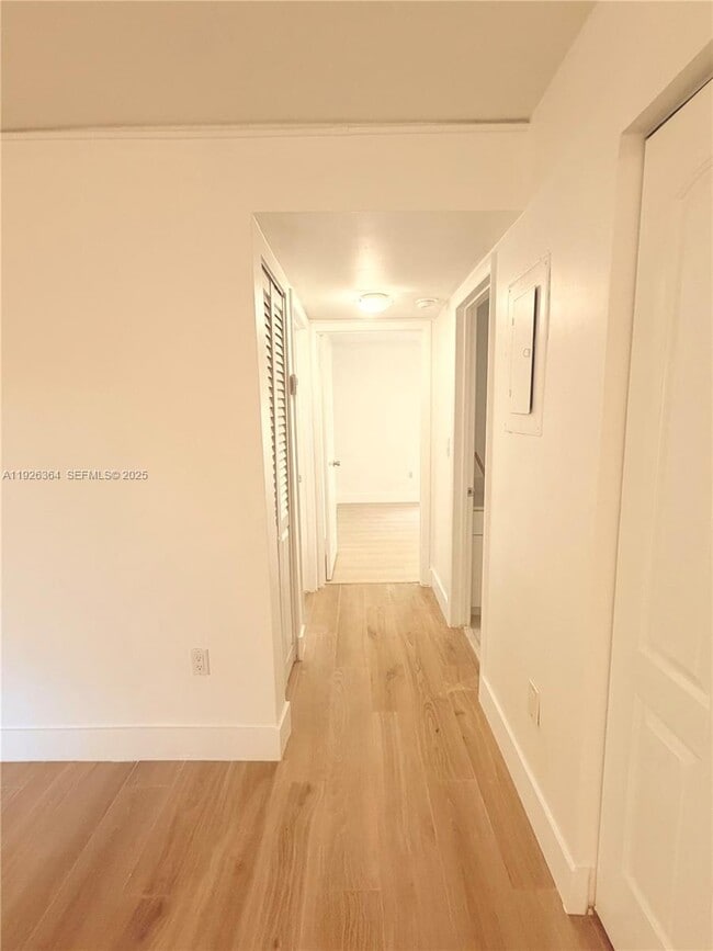 Building Photo - 7208 Fairway Dr