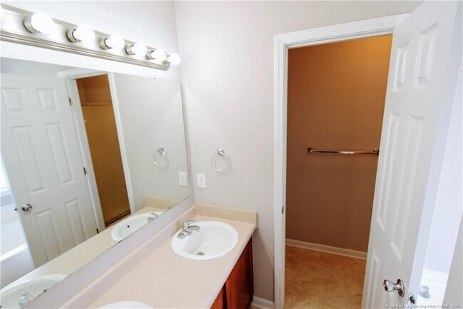 Building Photo - 1458 Oldstead Dr