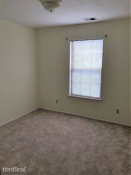 Building Photo - 2 br, 1 bath Condo - 164 Wyndham Place