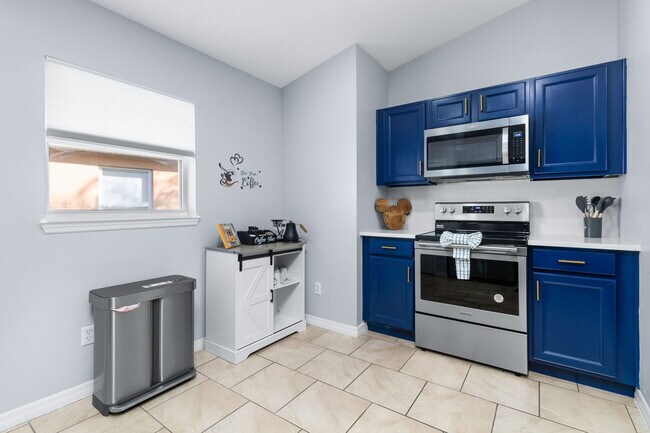 Building Photo - 269 Sandy Ridge Dr