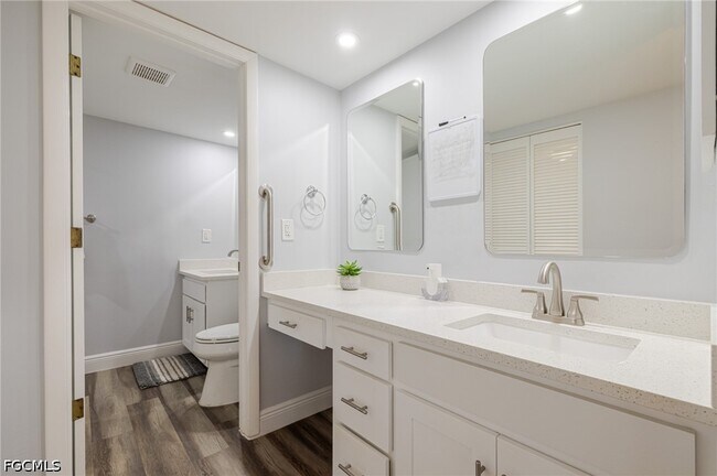 Building Photo - 600 Misty Pines Cir