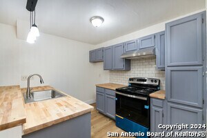 Building Photo - 10527 Perrin Beitel Rd