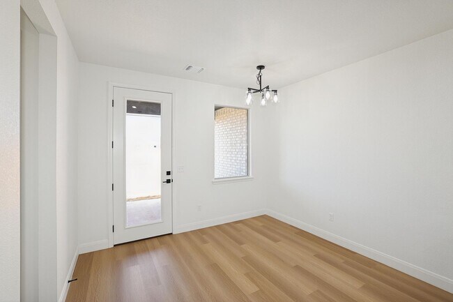 Building Photo - 10424 Tierra Santa Dr