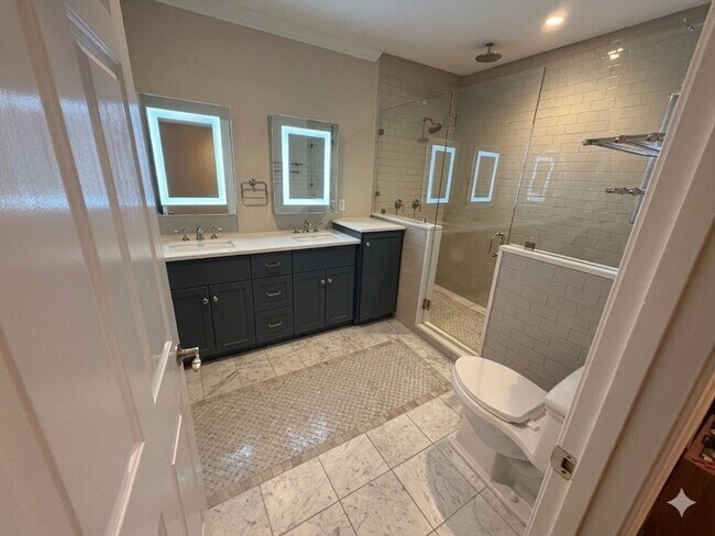 Building Photo - 78 Highland Ave