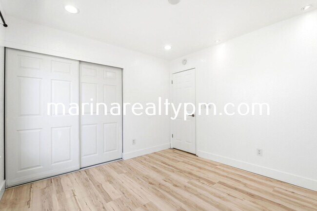 Building Photo - Home Sweet home-Beautiful remolded 3 bedroom 2 bathroom