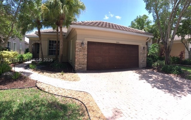 Building Photo - 12400 NW 78th Pl
