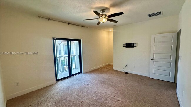 Building Photo - 4700 NW 83rd Psge